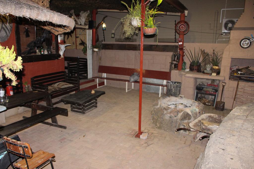 Mac Malone'S Appartement Mbombela Buitenkant foto